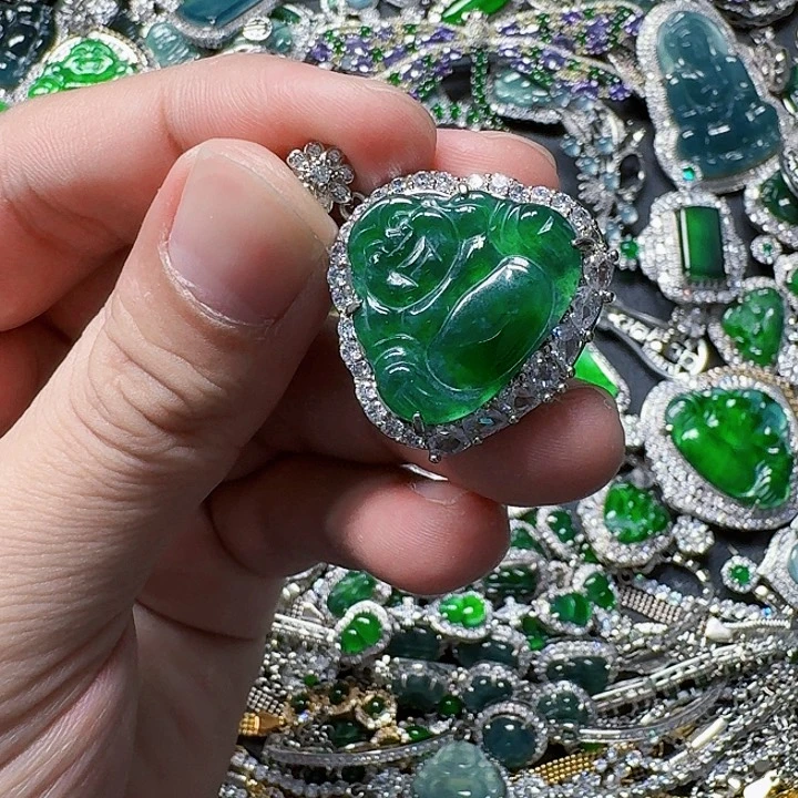 翡翠颈饰未镶嵌天然A货翡翠放漏