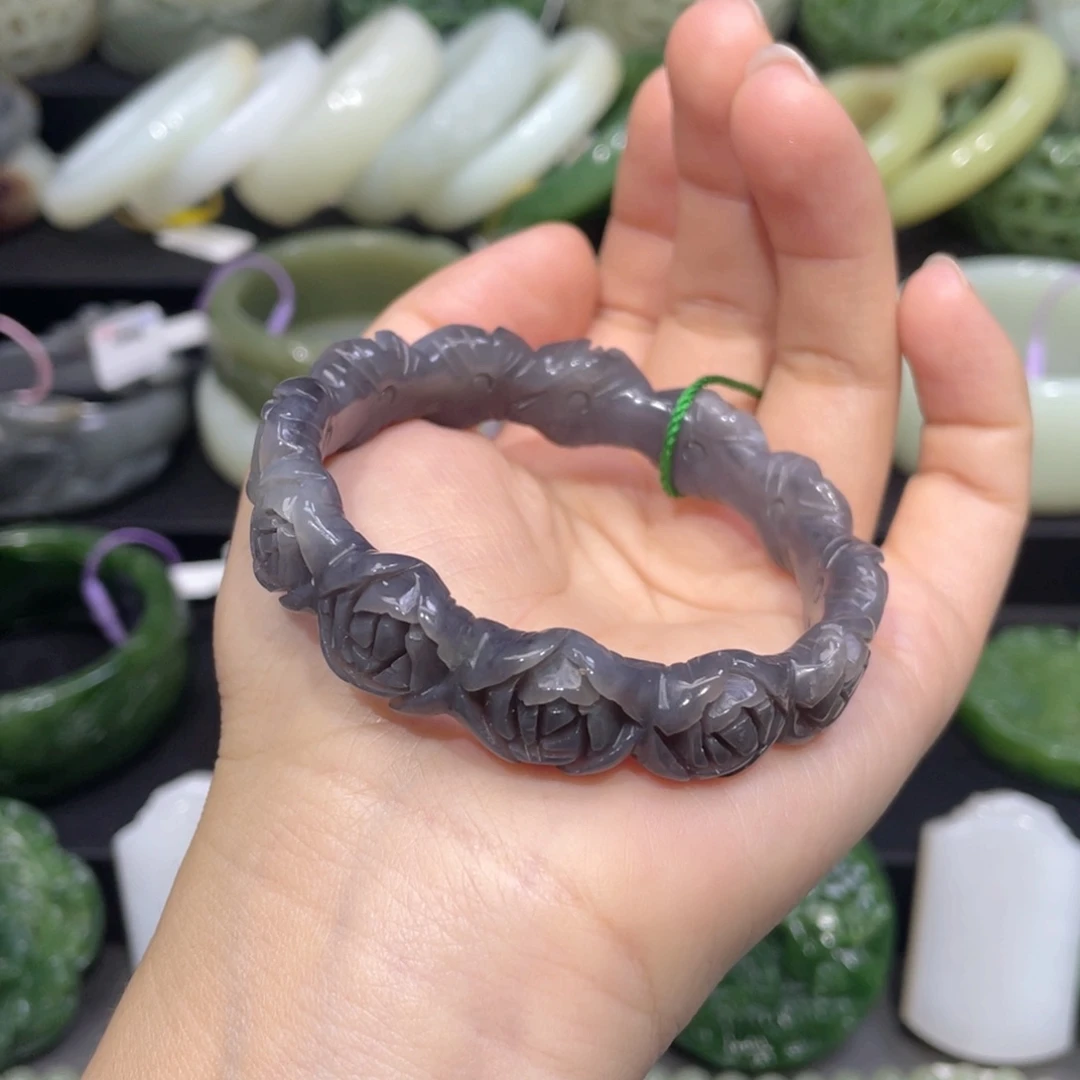 和田玉手镯未镶嵌2