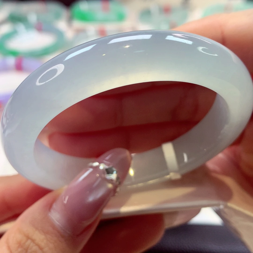 未镶嵌手镯翡翠小圈微瑕炸光捡漏2号66