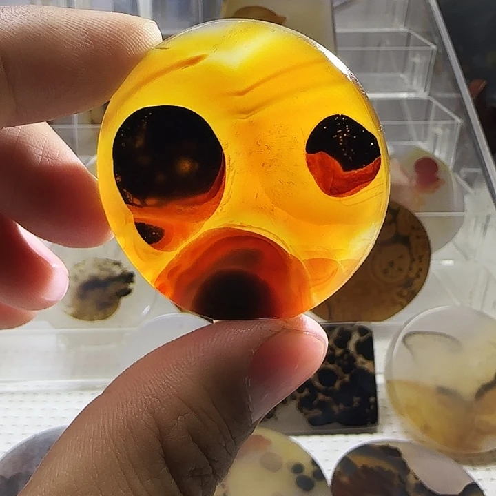 玛瑙/玉髓未镶嵌珠宝奇石