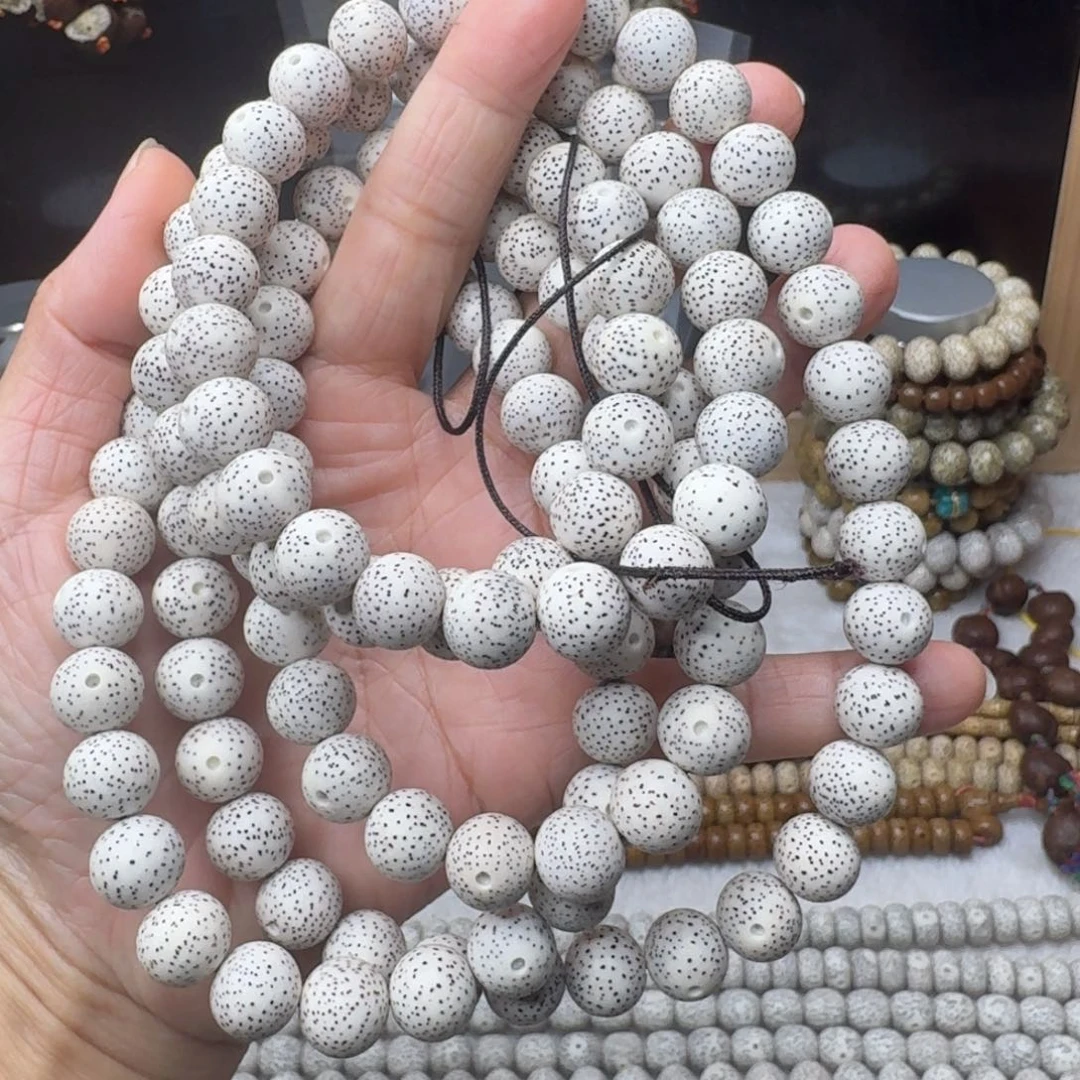 岳***宣星月菩提吊坠DC cg C h h I’ll