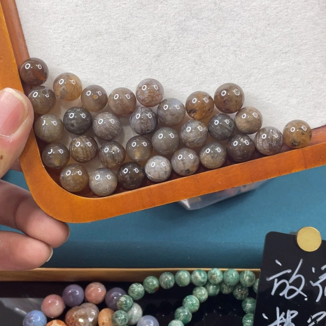 未镶嵌手镯硅化玉