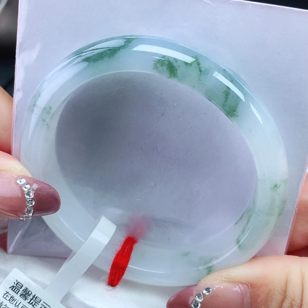 翡翠手镯未镶嵌56贵