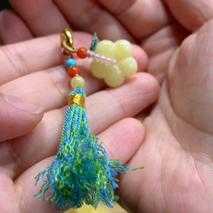 裸石琥珀未镶嵌配饰