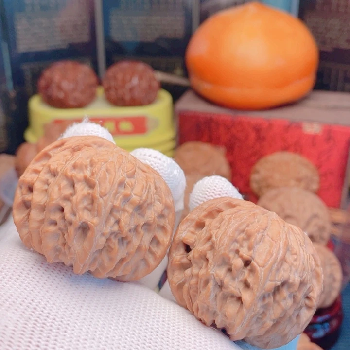 文玩核桃吊坠43房山血磨