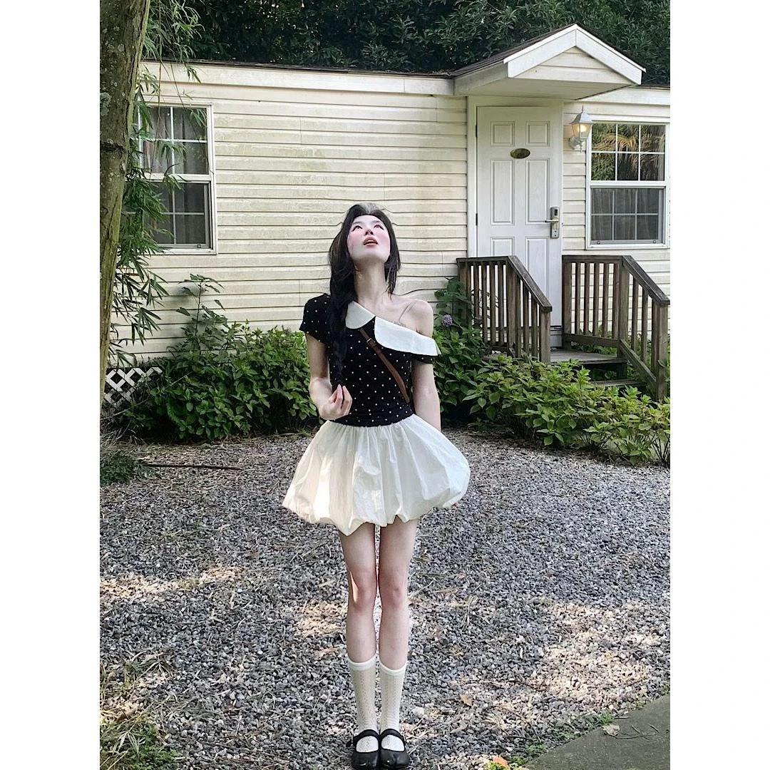 *气质波点斜肩设计感短袖t恤女夏季纯欲绝美娃娃领露肩上衣