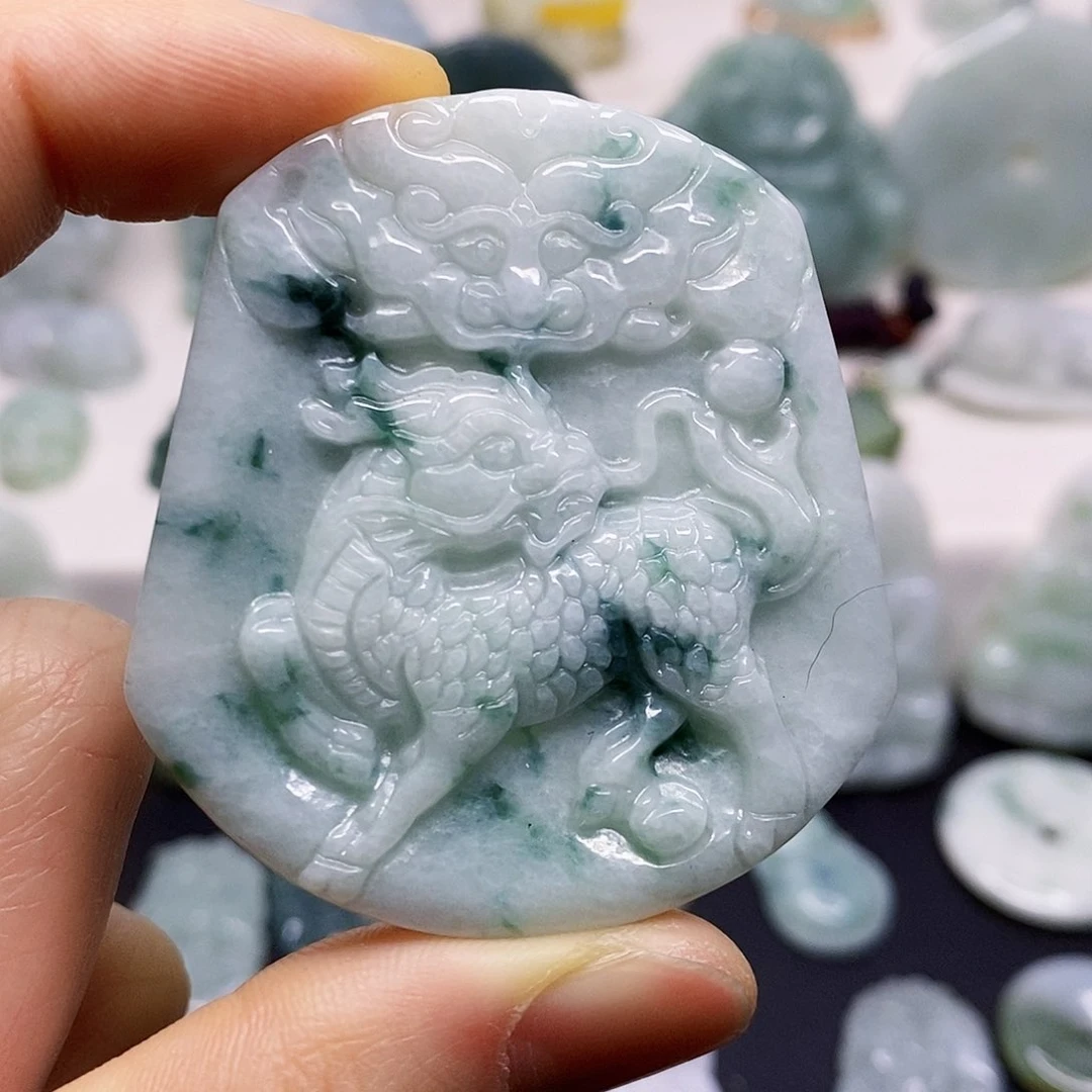 翡翠颈饰未镶嵌吊坠