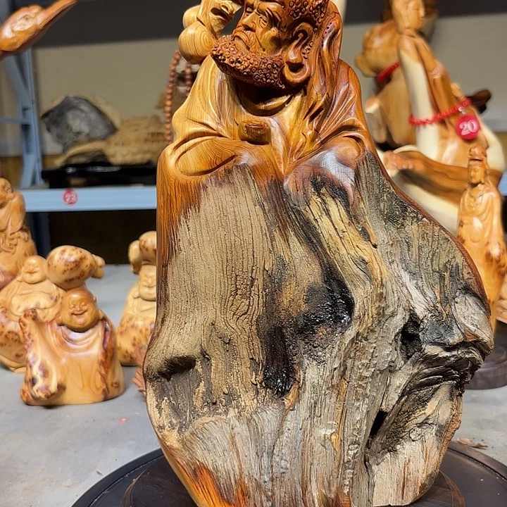 柏木太行崖柏达摩摆件