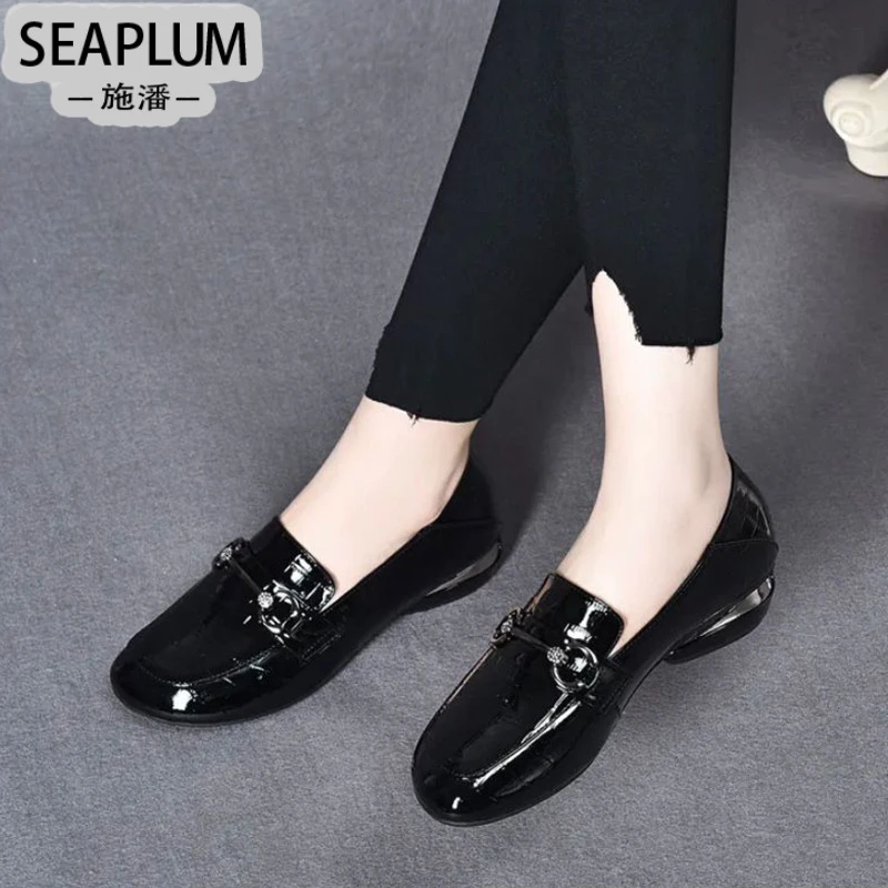 SEAPLUM乐福鞋2025年时尚新款女小皮鞋真皮软底软面百搭大码单鞋