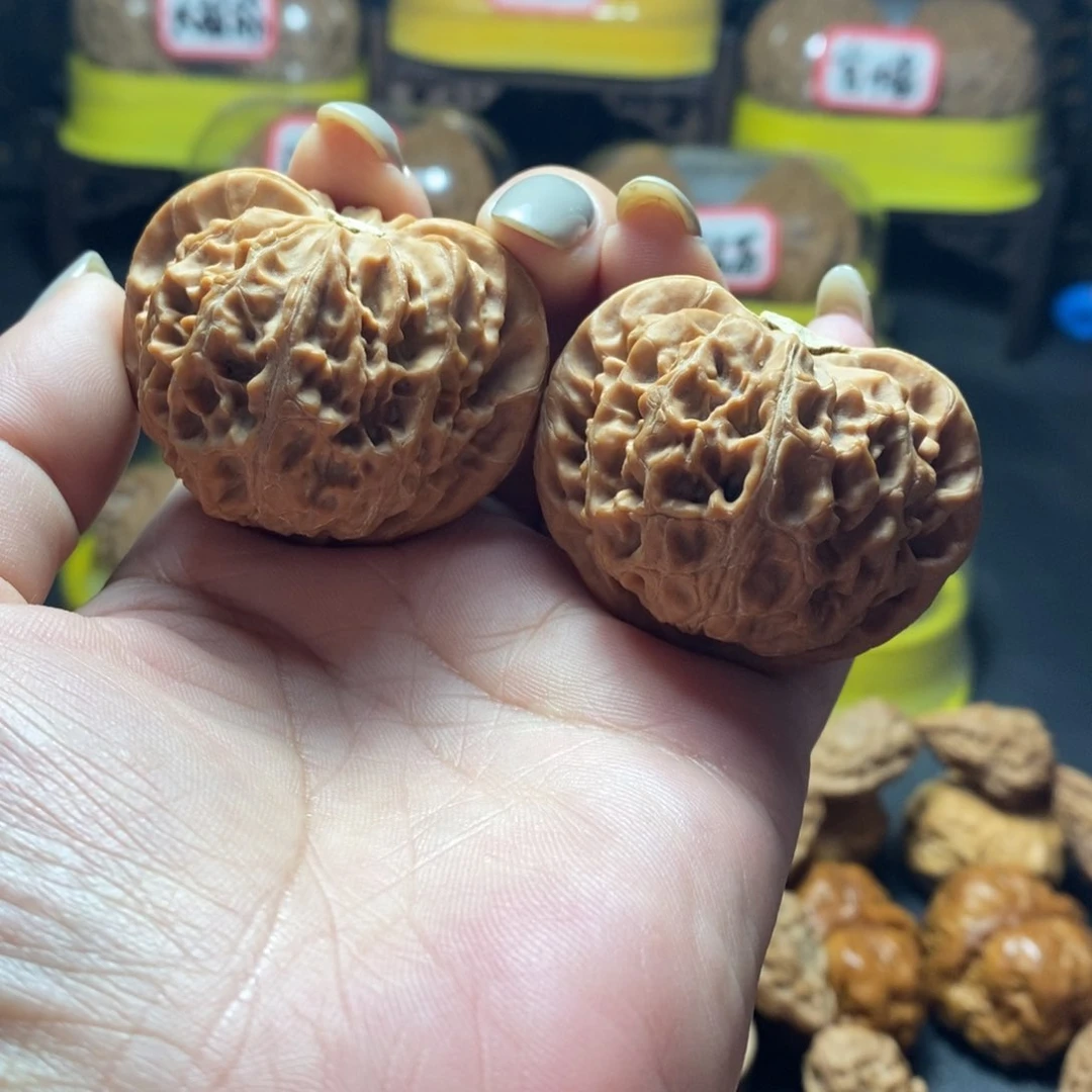 文玩核桃把件5号桃心宫灯44尺