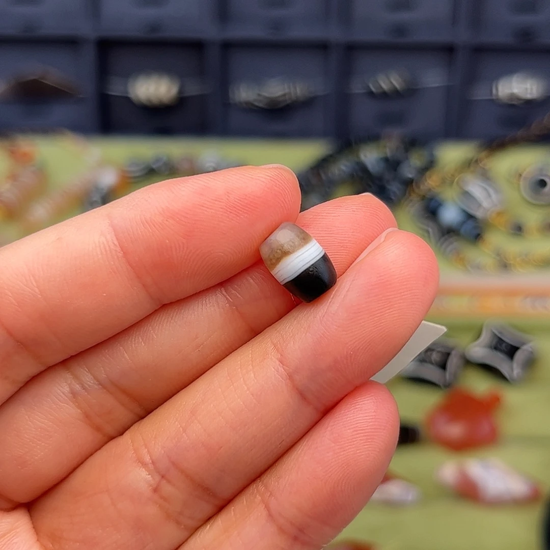 杰***～玛瑙/玉髓未镶嵌单珠