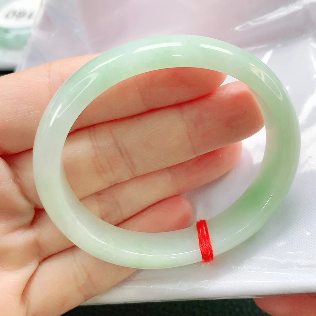 未镶嵌手镯翡翠53贵妃