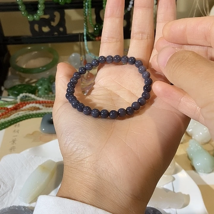 未镶嵌和田玉（糖玉）挂件这个