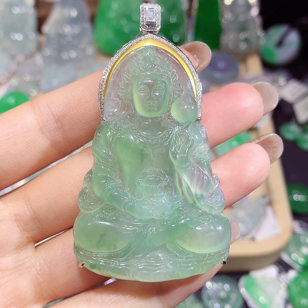 翡翠18K金镶嵌颈饰度母