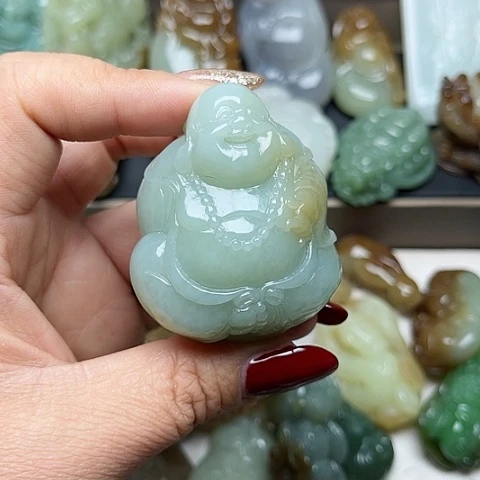 和田玉颈饰未镶嵌轻**月