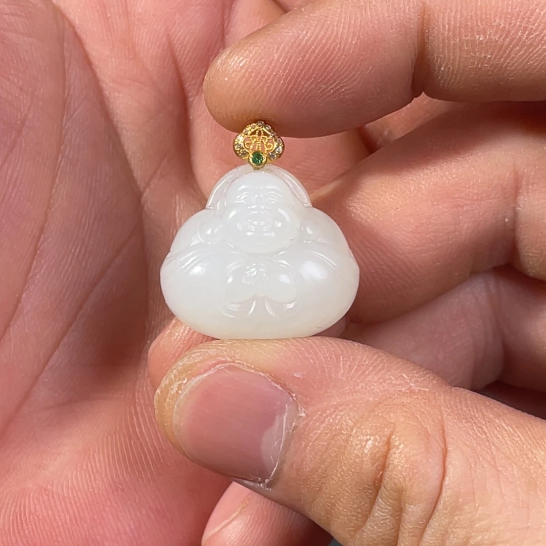 和田玉18K金镶嵌颈饰