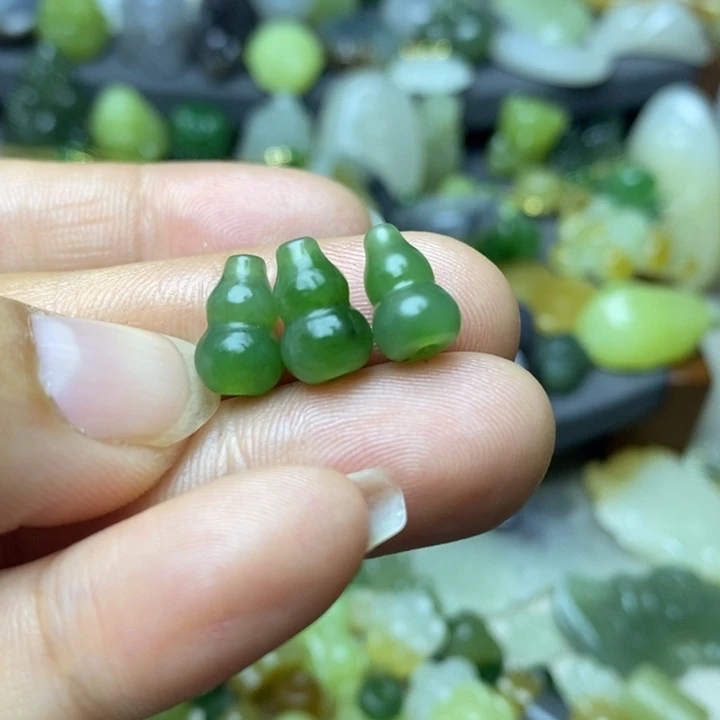 和田玉配件未镶嵌