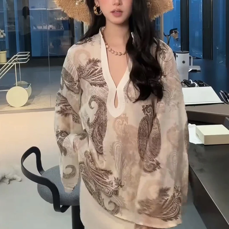 法式复古高级感印花V领长袖衬衫女2025夏季新款宽松显瘦百搭上衣