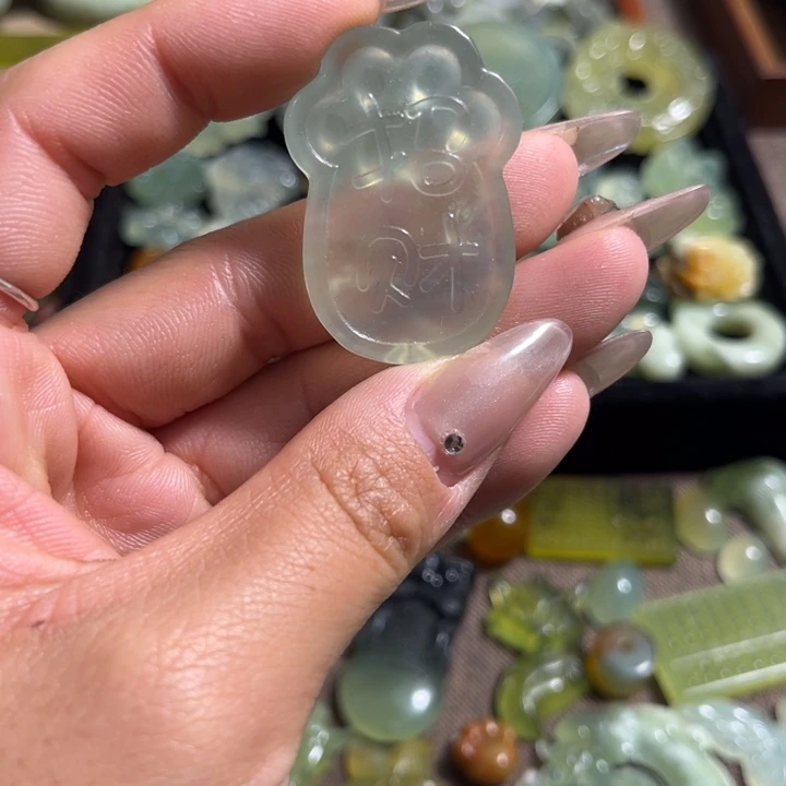 蛇纹石玉合金颈饰