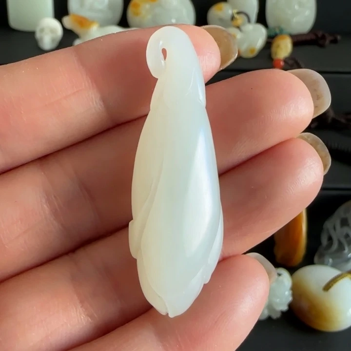 和田玉颈饰未镶嵌