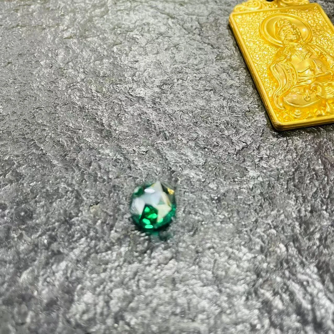 Q88甄品严选绿珠子配吊坠J59