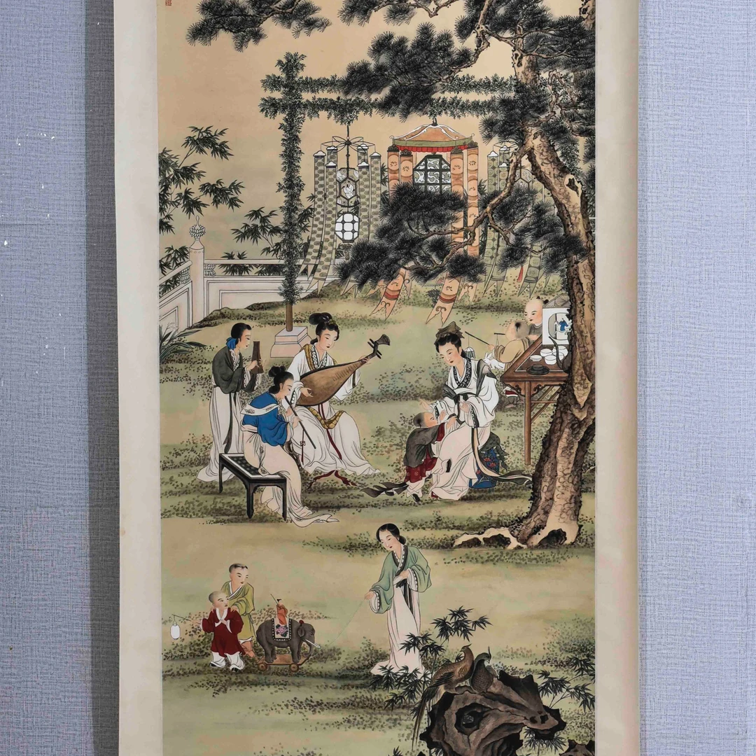 Lot 1342刘凌沧《工笔群像图》175cm*47cm