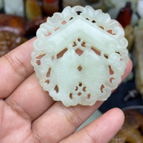 蛇纹石玉未镶嵌颈饰69