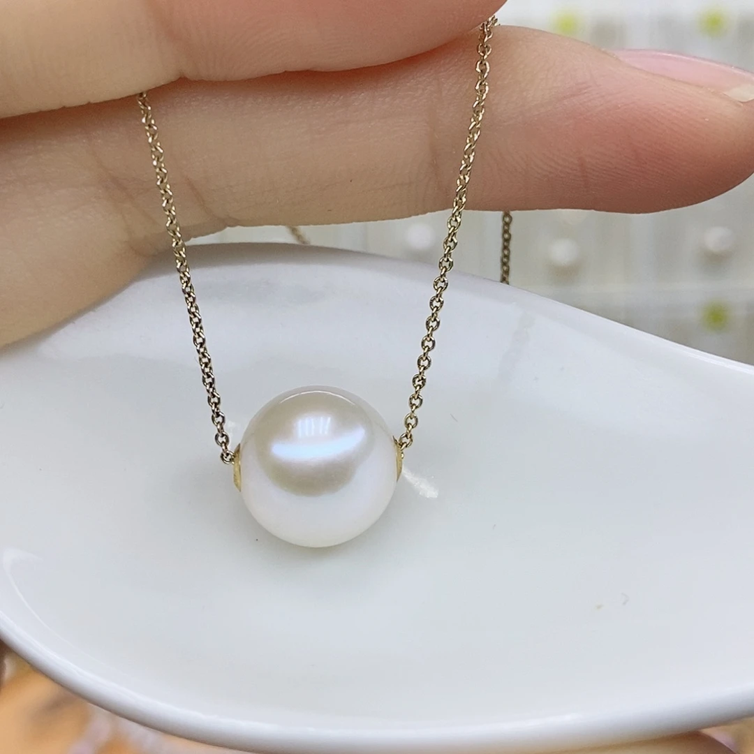 颈饰18K金镶嵌淡水珍珠