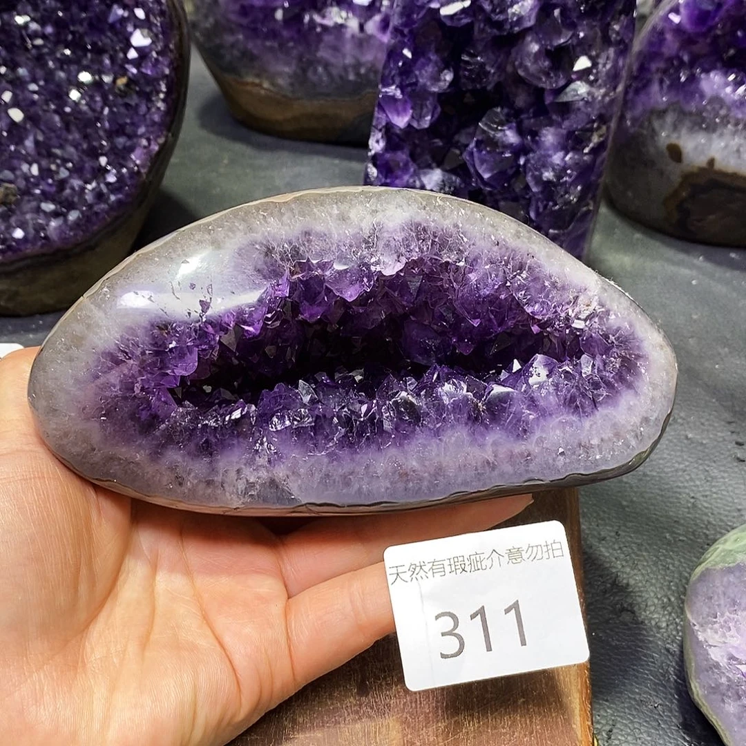 未镶嵌水晶大型摆件（非配饰）