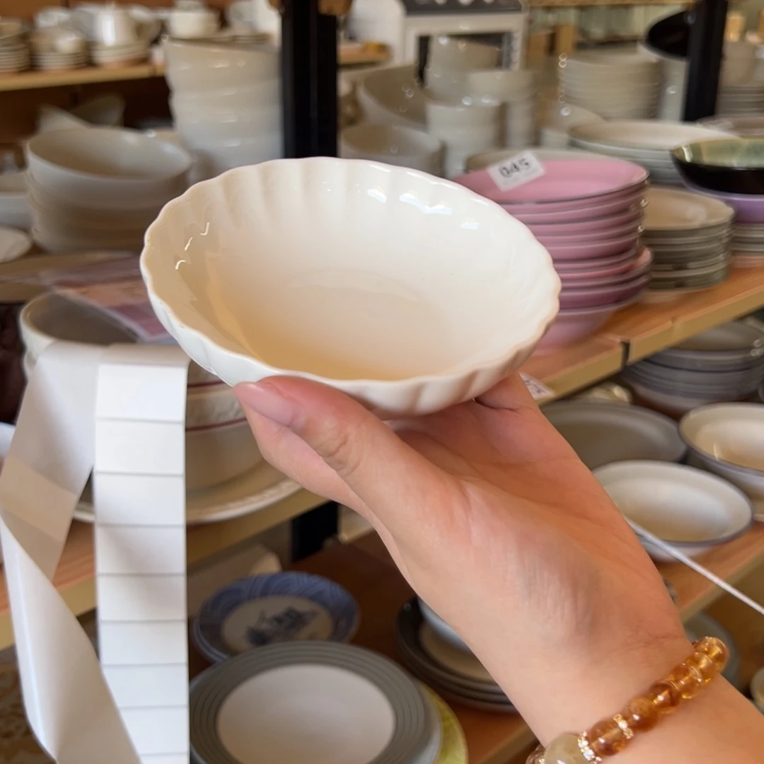 新骨瓷051瑕疵慎拍 暖白 拉夫 5寸 莲花酱碟