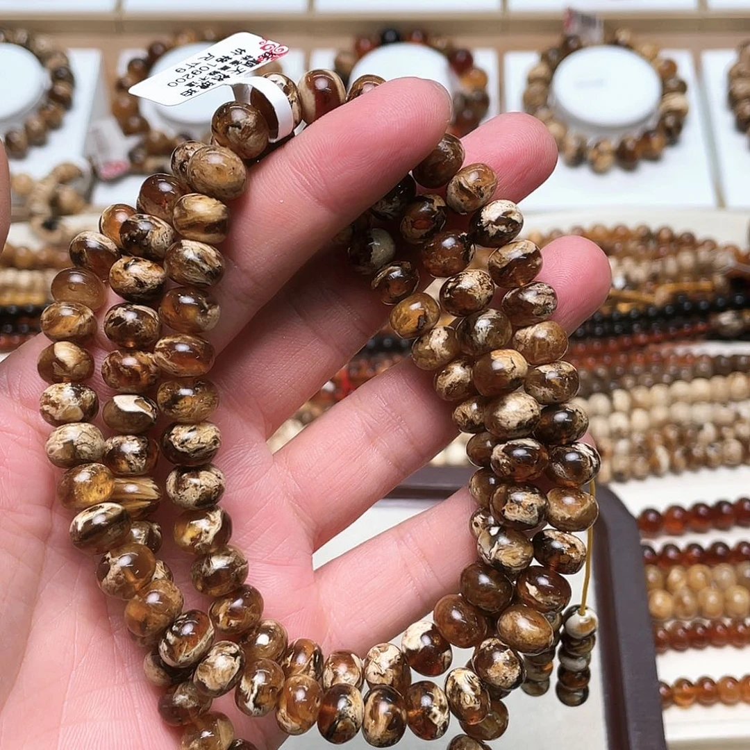 未镶嵌琥珀裸石九71638