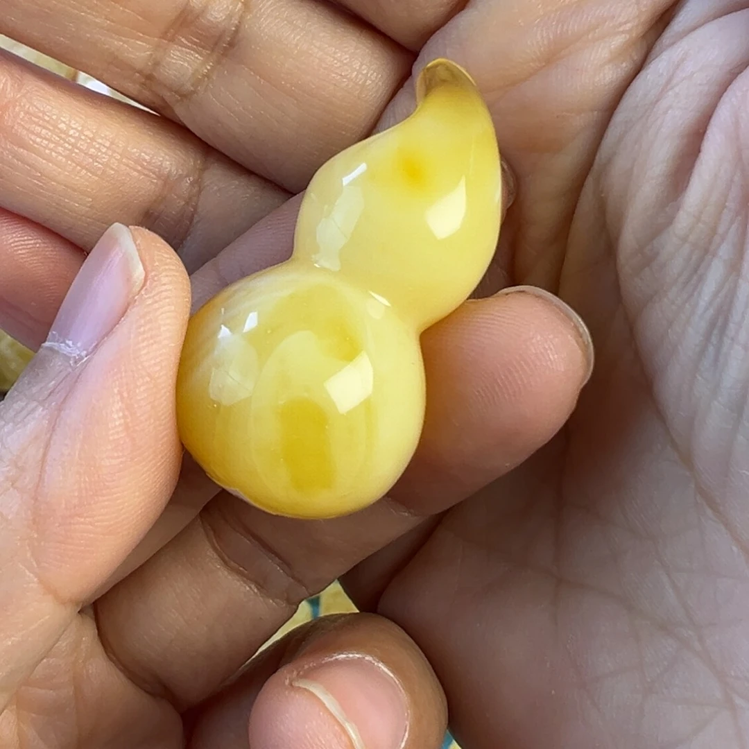 蜜蜡吊坠(不含链)未镶嵌?****