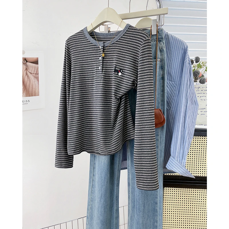 韩系撞色条纹正肩长袖T恤女卡通刺绣设计感早秋别致独特漂亮上衣