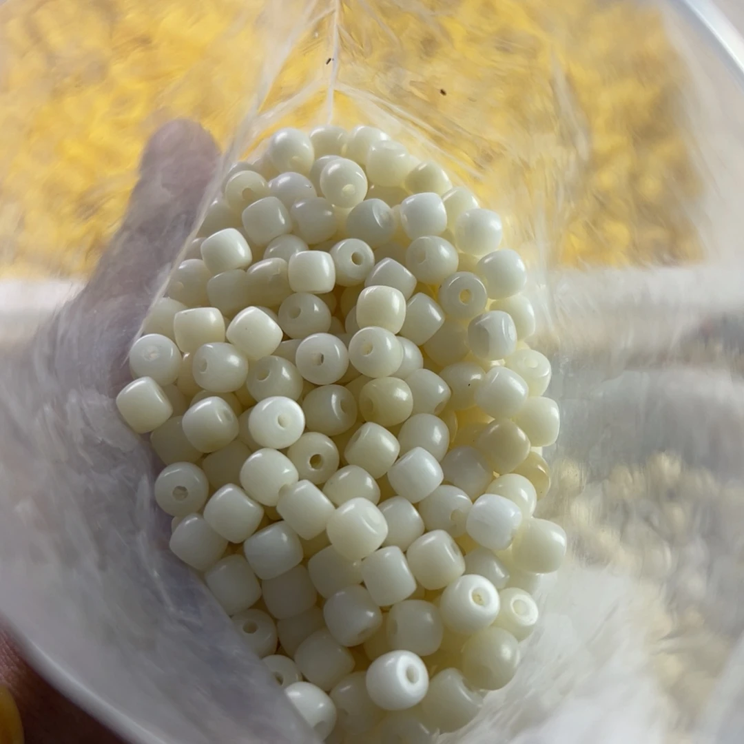 白玉菩提吊坠瑕疵6-5白玉直切1盘