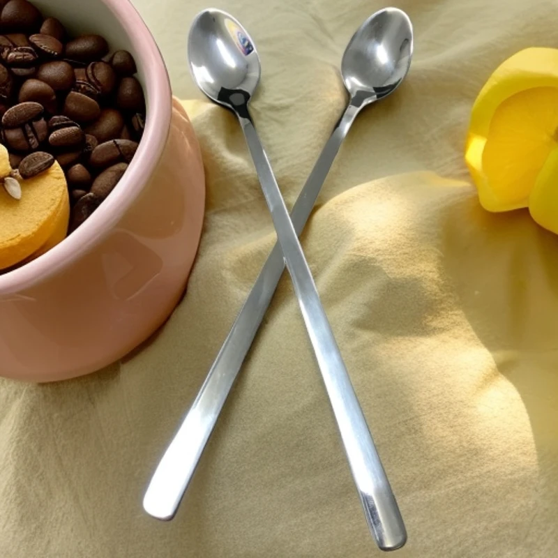 北极熊长柄搅拌勺两支，长柄咖啡勺。长度23cm，家用。