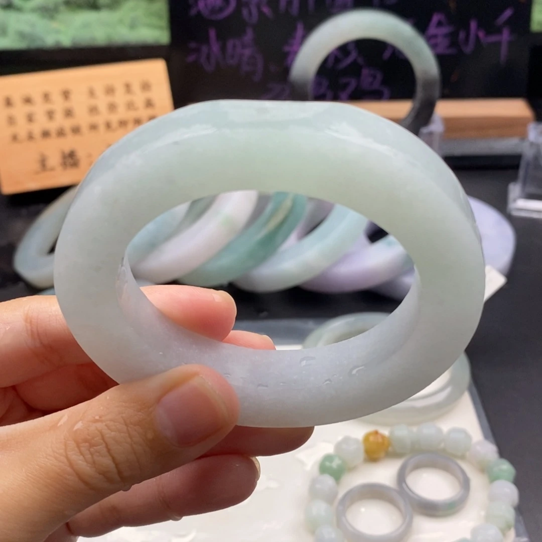 定制翡翠翡翠手镯未镶嵌