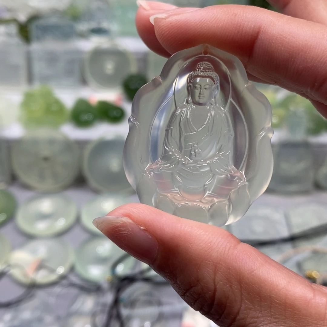 贺***嘿蛇纹石玉未镶嵌颈饰