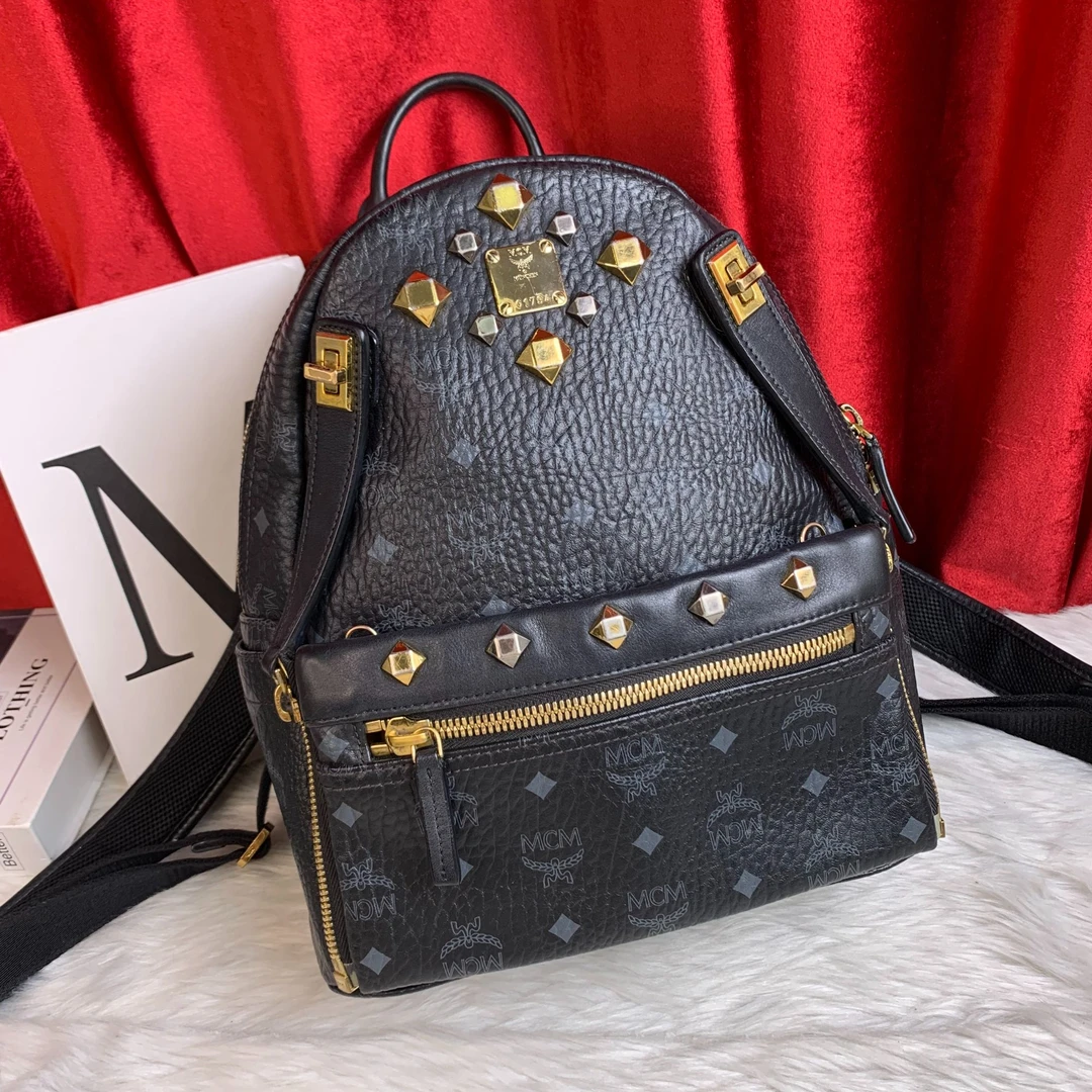 95新 MCM 黑色双肩包/SD09710086/0086