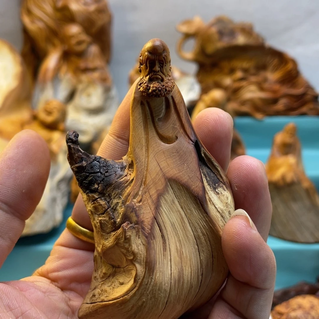 柏木（崖柏）蓝**蝶崖柏陈化的