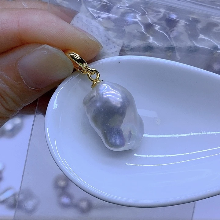 颈饰未镶嵌淡水珍珠