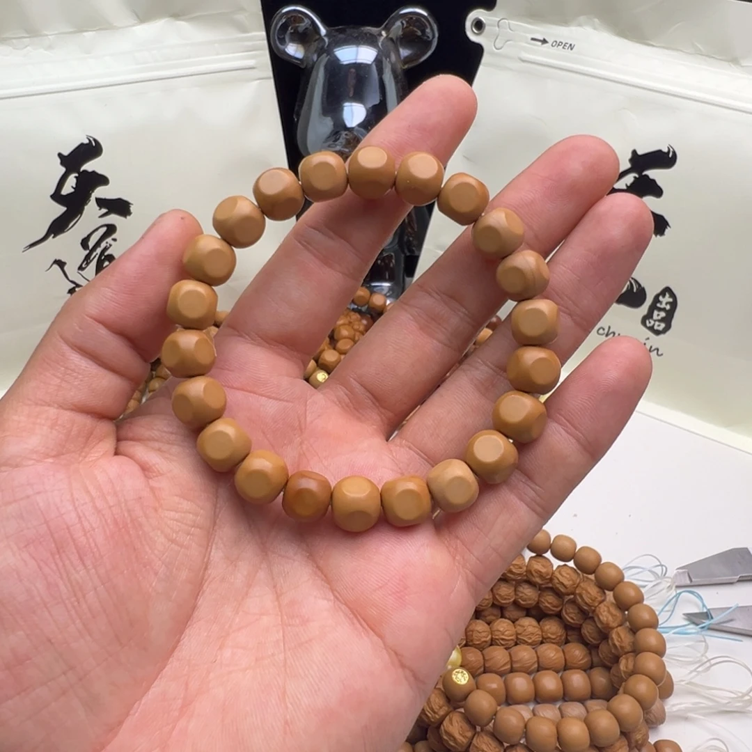 猴头核桃吊坠微瑕六方