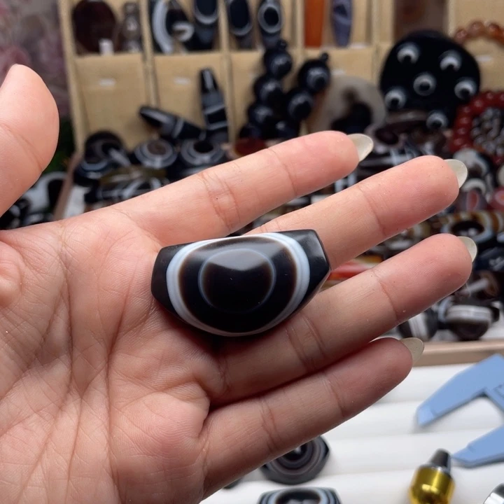 散珠玛瑙/玉髓ggh