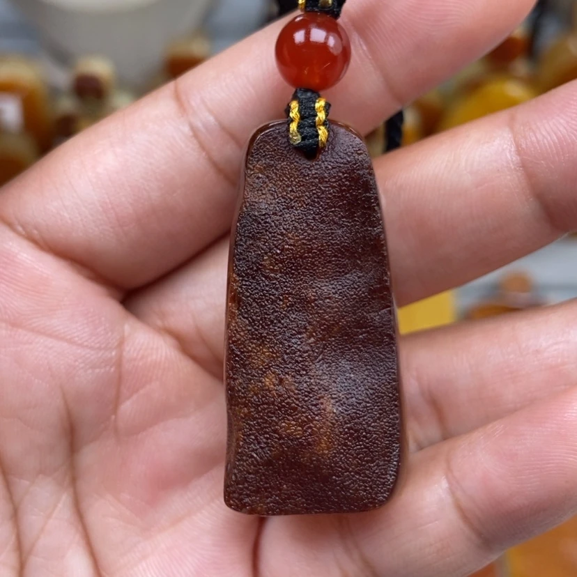 【闪购商品】琥珀颈饰未镶嵌