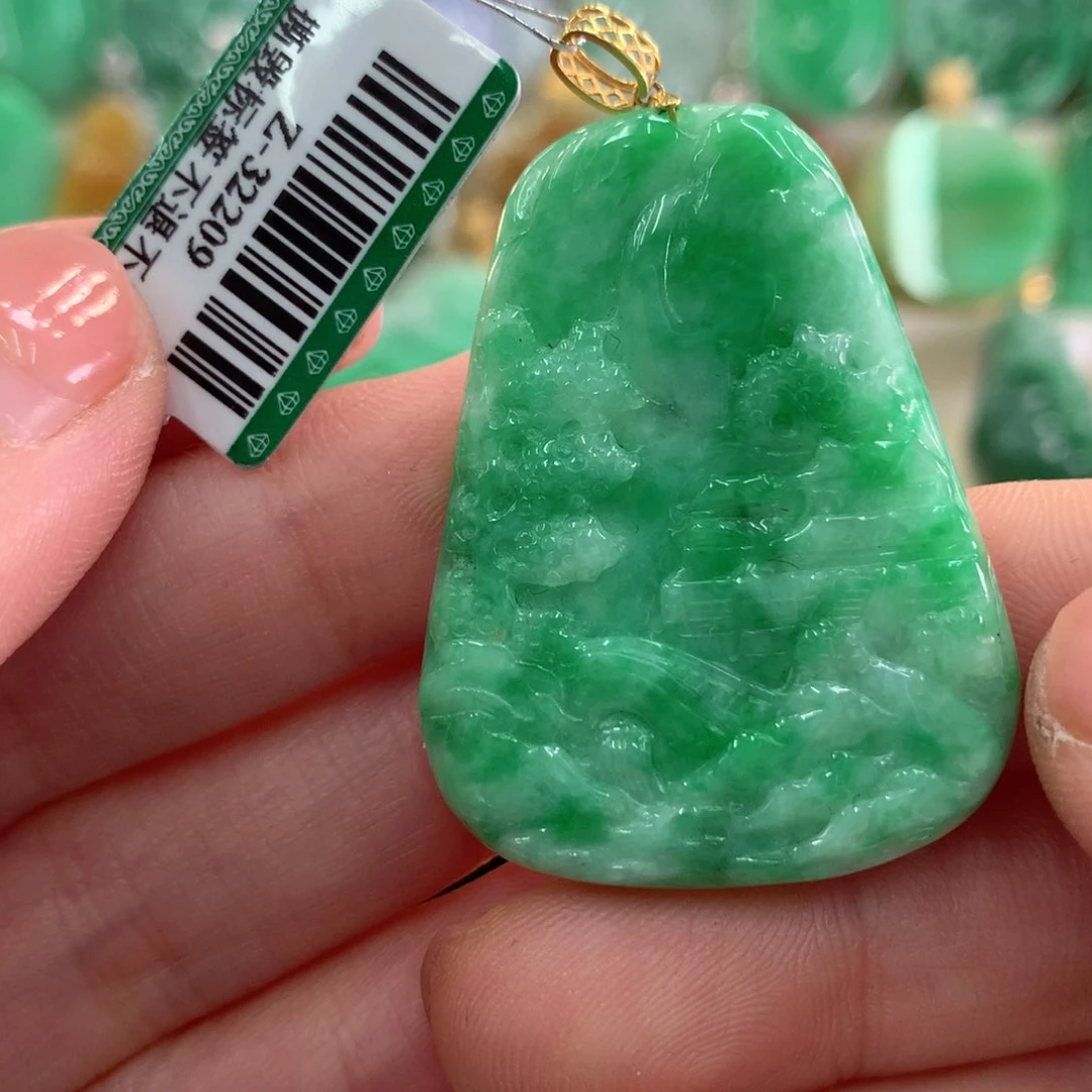 翡翠吊坠(不含链)18K金镶嵌