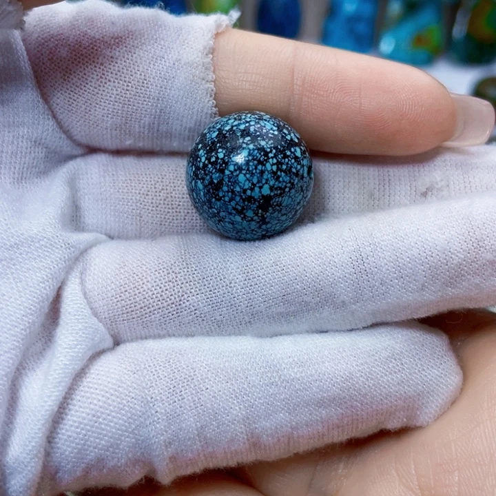 绿松石未镶嵌饰品