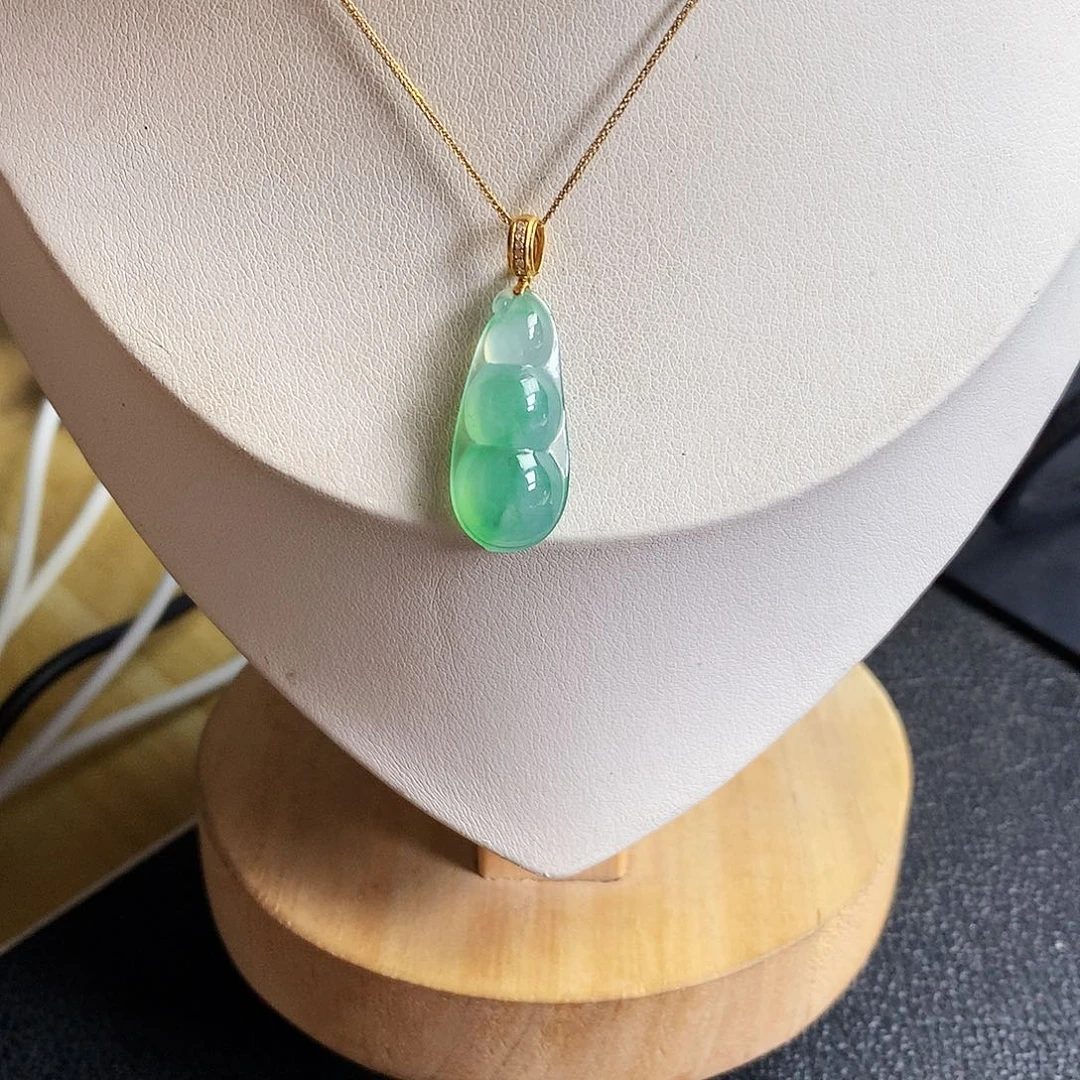 吊坠(不含链)18K金镶嵌翡翠豆子