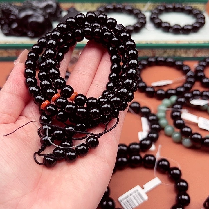 丁***森和田玉未镶嵌手串