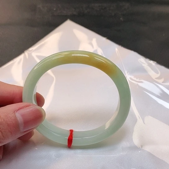 翡翠手镯未镶嵌69号