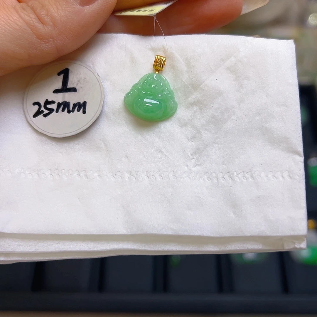 翡翠颈饰18K金镶嵌翡翠