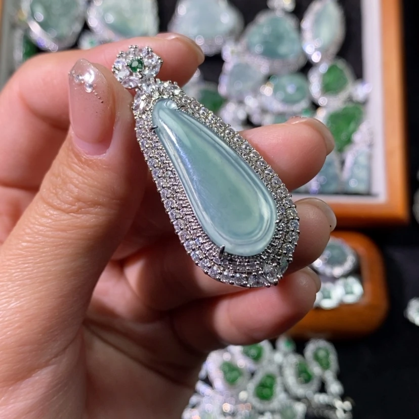 【闪购商品】翡翠颈饰未镶嵌天然